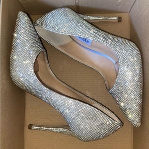 Steve Madden Daisy Rhinestone heels New in box